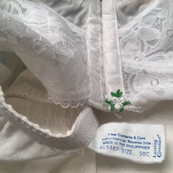 Front-hook closure size 50 C lace style bra - Picture 2 of 5